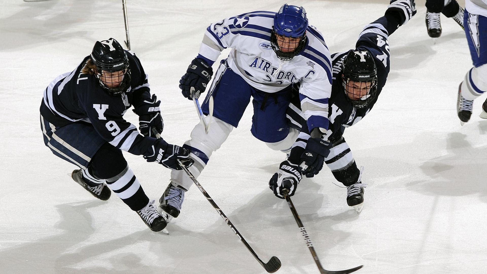 熊猫直播官网-当巨人倒下，马赛掀翻牙买加，哈兰德统治全场的足球启示录