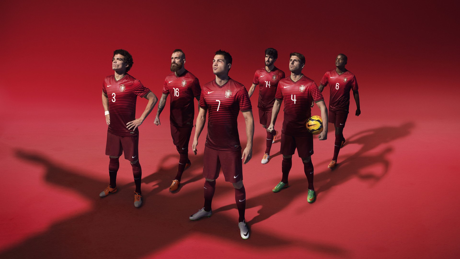 奥运周期关键战之夜，阿劳霍持续制造杀伤，定义新一代锋线标杆