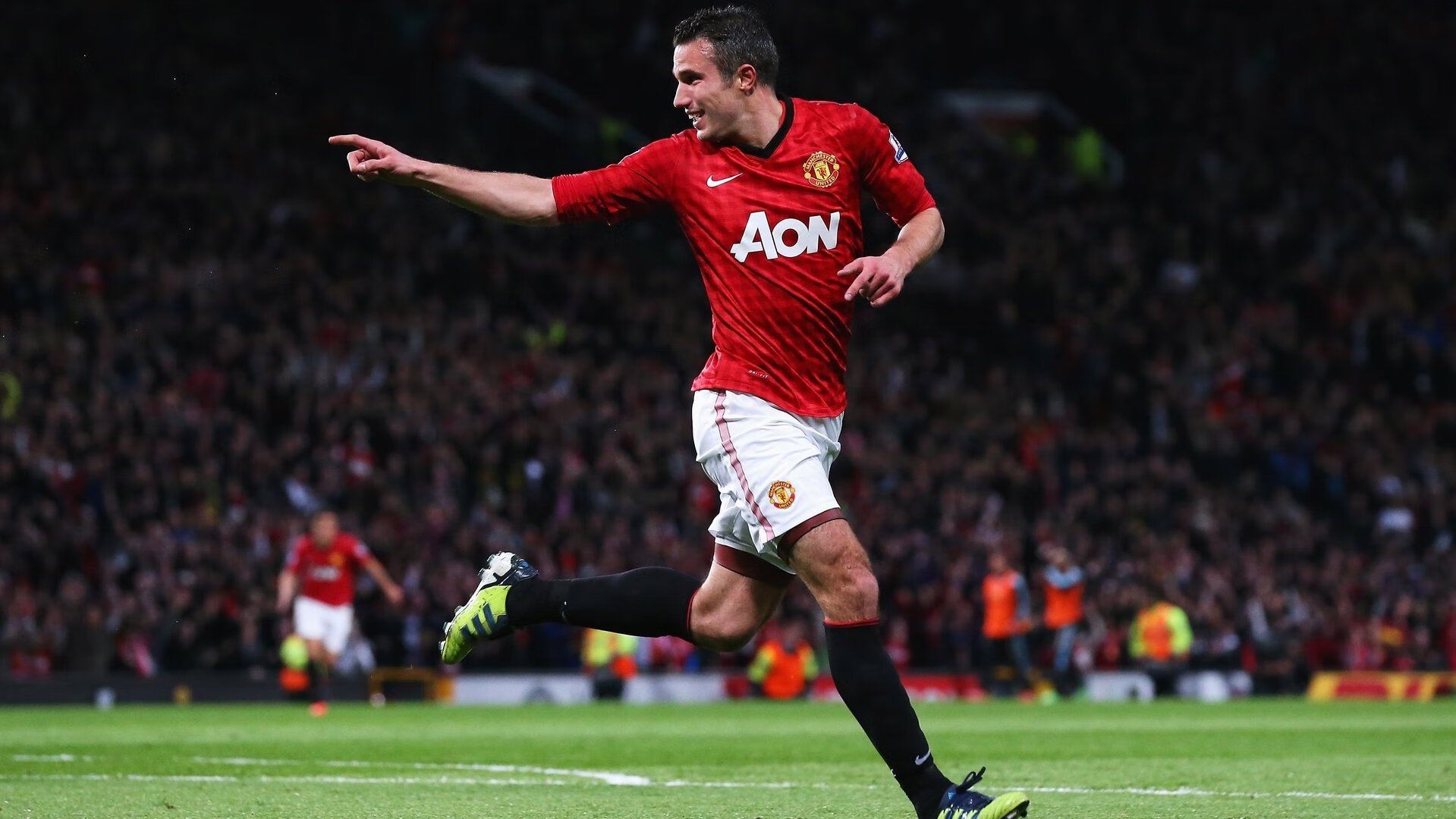 东决关键战之夜，阿圭罗主宰比赛走向