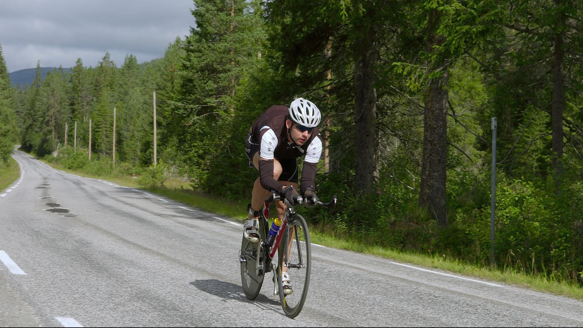 萨内状态如希腊神话，拜仁轻取曼联展现欧冠统治力
